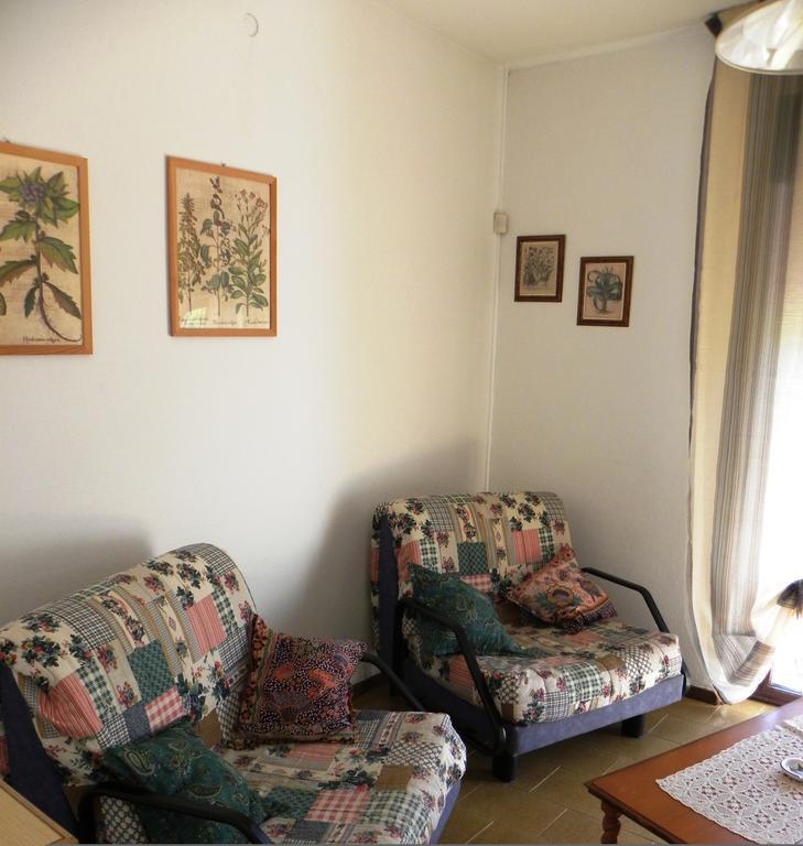 Casa De Val Apartamento Calceranica al Lago Quarto foto